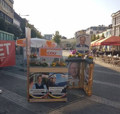 Wahlkampf auf dem Luisenplatz in Neuwied - Wahlkampf auf dem Luisenplatz in Neuwied